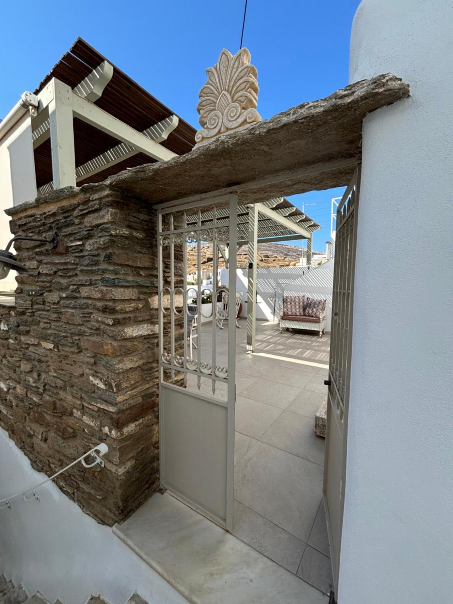 Serenity Living Platia, Tinos Exterior photo